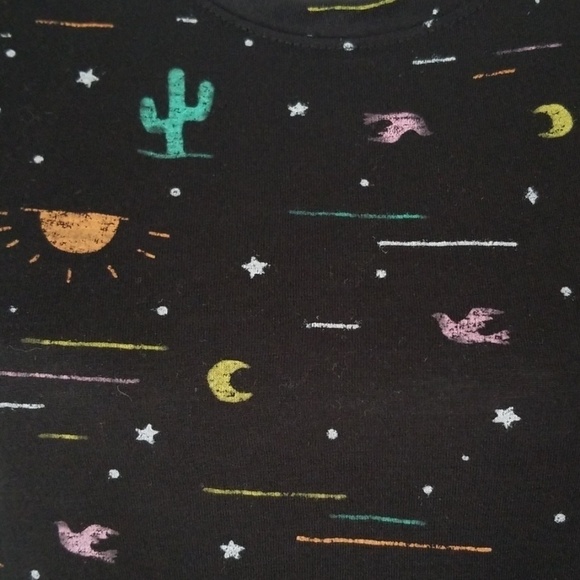 Modern Lux Desert Tee - Picture 5 of 5